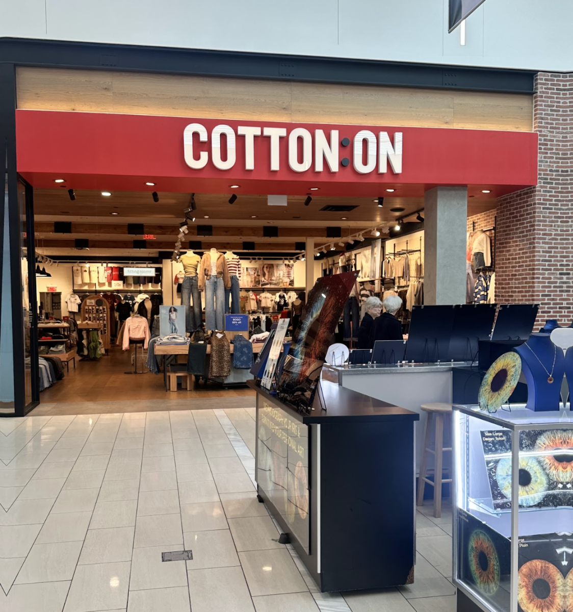 (Above) The Australian brand Cotton On's store is located at the Florida Mall in Orlando. This location provides all of the clothing mentioned in the article along with some other great finds that only Australian fashion has produced. 